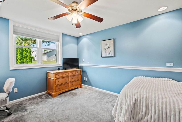 880 E Elm ROAD, Oak Creek, WI 53154