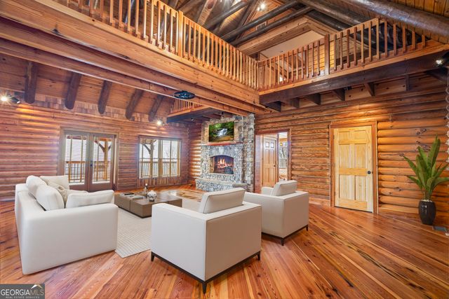 929 Hickory Nut Mountain Road, Clarkesville, GA 30523