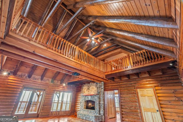 929 Hickory Nut Mountain Road, Clarkesville, GA 30523