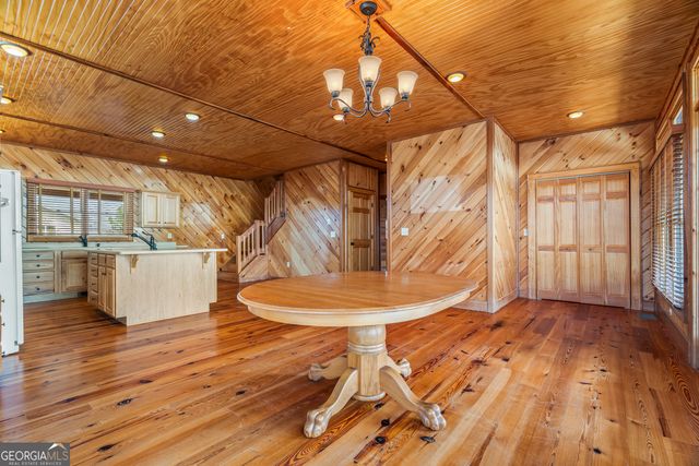 929 Hickory Nut Mountain Road, Clarkesville, GA 30523