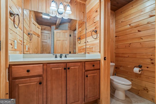 929 Hickory Nut Mountain Road, Clarkesville, GA 30523