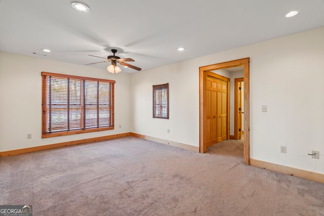 929 Hickory Nut Mountain Road, Clarkesville, GA 30523