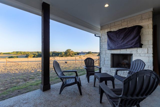 345 Judges RD, Burnet, TX 78611