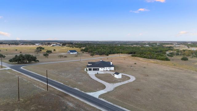 345 Judges RD, Burnet, TX 78611