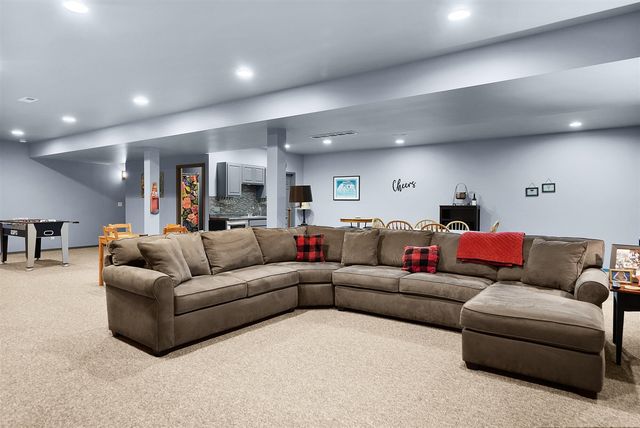 4960 Pheasant Way, Stevensville, MI 49127