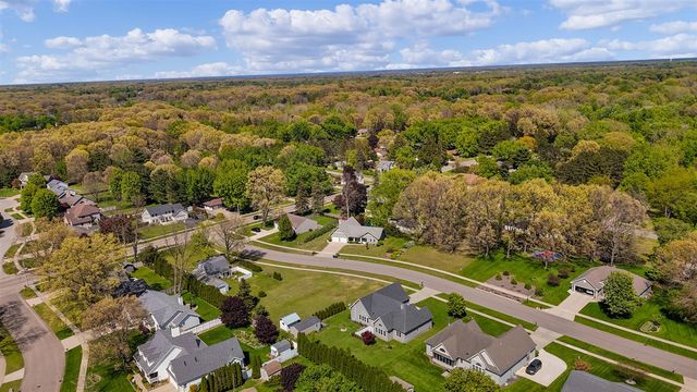 4960 Pheasant Way, Stevensville, MI 49127