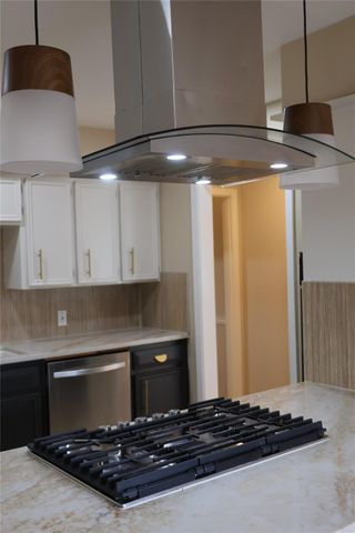 9506 Carousel Lane, Houston, TX 77080