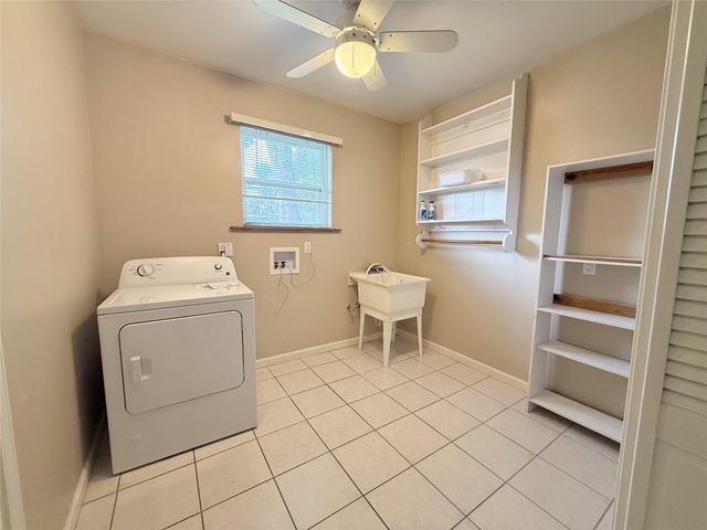 9506 Carousel Lane, Houston, TX 77080