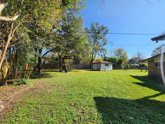 9506 Carousel Lane, Houston, TX 77080