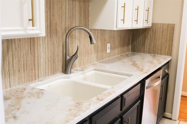 9506 Carousel Lane, Houston, TX 77080