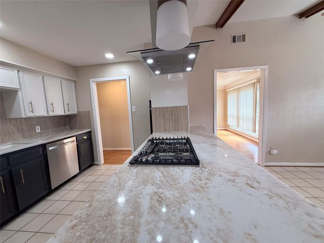 9506 Carousel Lane, Houston, TX 77080