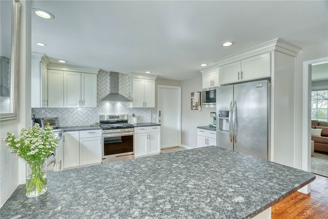 41 Old North Hill, Irondequoit, NY 14617