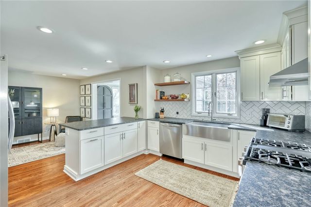 41 Old North Hill, Irondequoit, NY 14617