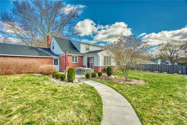 41 Old North Hill, Irondequoit, NY 14617