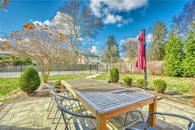 41 Old North Hill, Irondequoit, NY 14617