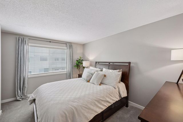 588 Willoughby Way W, Minnetonka, MN 55305