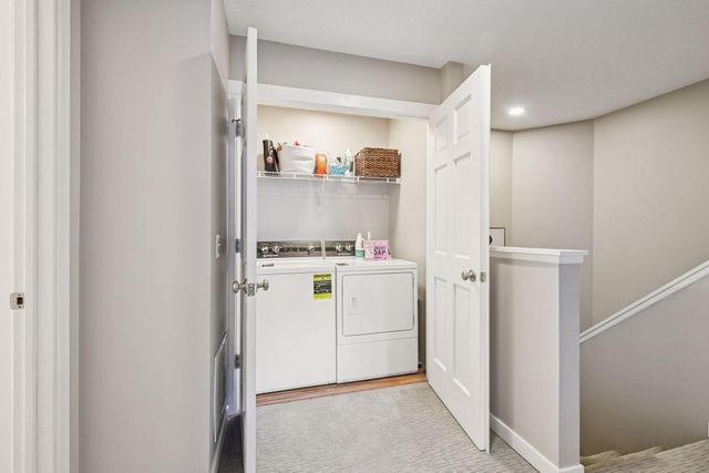 588 Willoughby Way W, Minnetonka, MN 55305