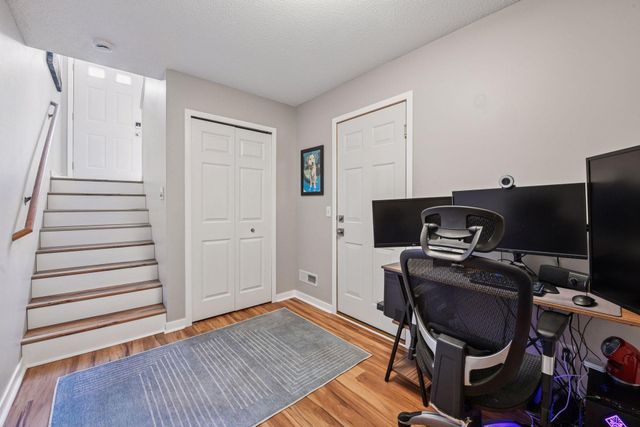 588 Willoughby Way W, Minnetonka, MN 55305