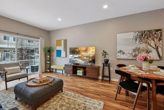 588 Willoughby Way W, Minnetonka, MN 55305