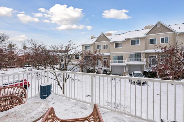 588 Willoughby Way W, Minnetonka, MN 55305