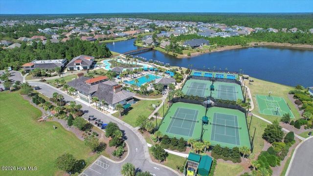 2768 W Timber Crest Drive NE, Leland, NC 28451