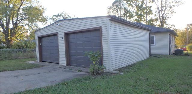 2310 SE Massachusetts Avenue, Topeka, KS 66605