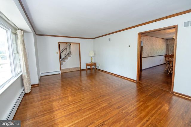 404 PLACEMONT RD, Fairless Hills, PA 19030