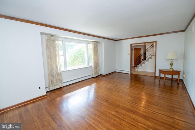 404 PLACEMONT RD, Fairless Hills, PA 19030