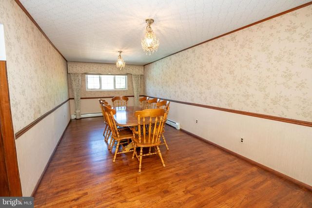404 PLACEMONT RD, Fairless Hills, PA 19030