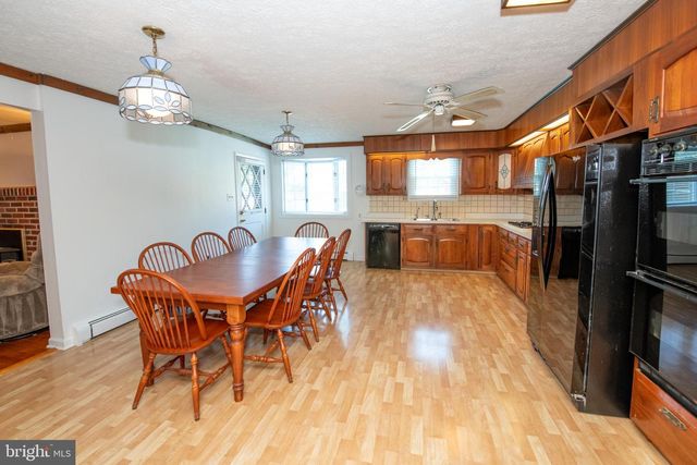 404 PLACEMONT RD, Fairless Hills, PA 19030