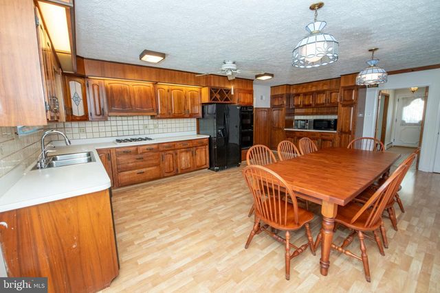 404 PLACEMONT RD, Fairless Hills, PA 19030