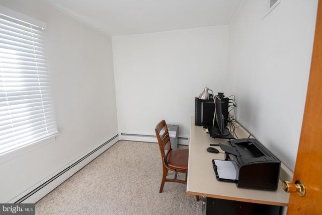 404 PLACEMONT RD, Fairless Hills, PA 19030
