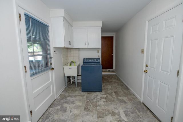 404 PLACEMONT RD, Fairless Hills, PA 19030