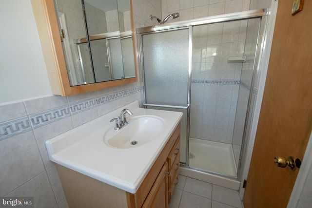404 PLACEMONT RD, Fairless Hills, PA 19030