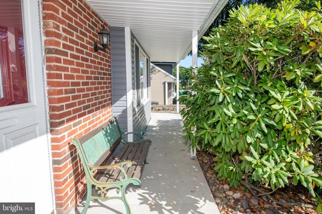 404 PLACEMONT RD, Fairless Hills, PA 19030