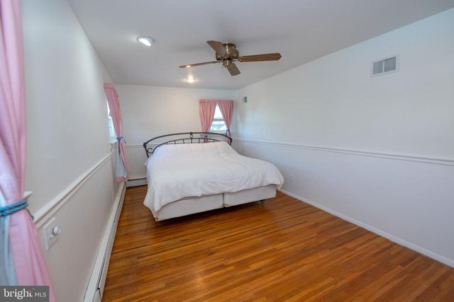 404 PLACEMONT RD, Fairless Hills, PA 19030