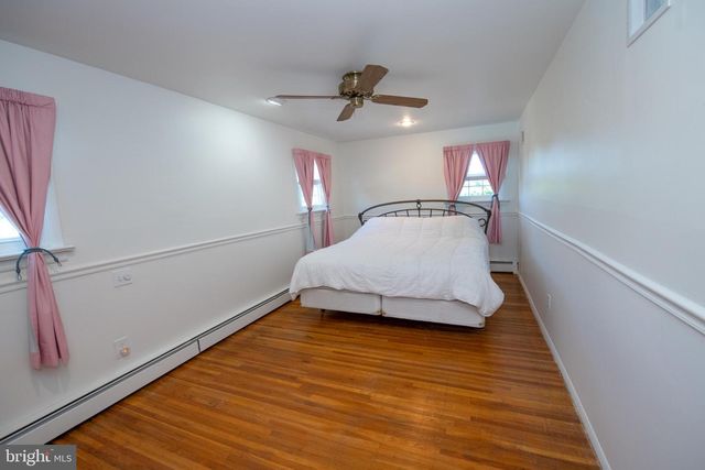 404 PLACEMONT RD, Fairless Hills, PA 19030