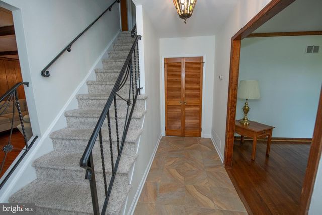 404 PLACEMONT RD, Fairless Hills, PA 19030