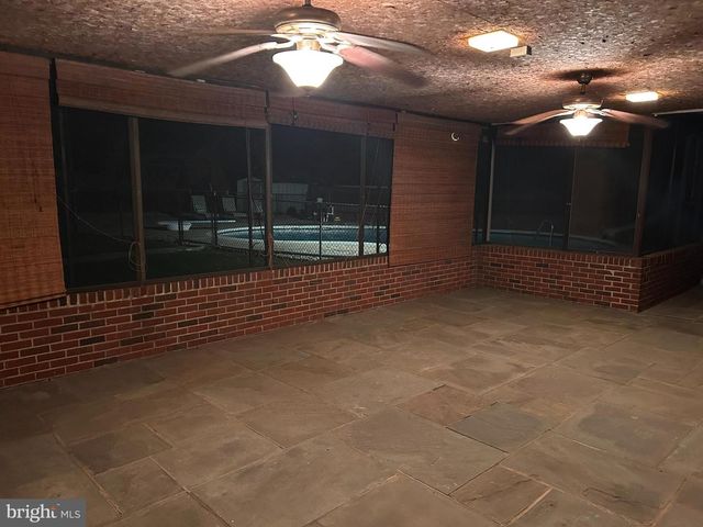 404 PLACEMONT RD, Fairless Hills, PA 19030