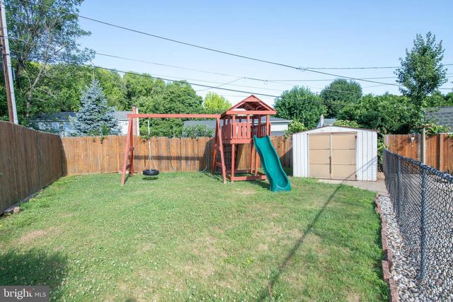 404 PLACEMONT RD, Fairless Hills, PA 19030