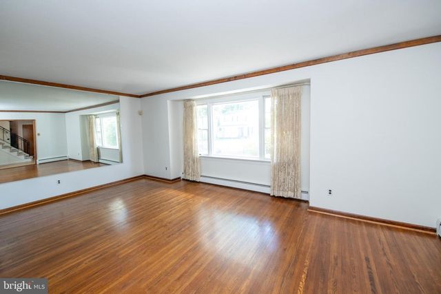 404 PLACEMONT RD, Fairless Hills, PA 19030