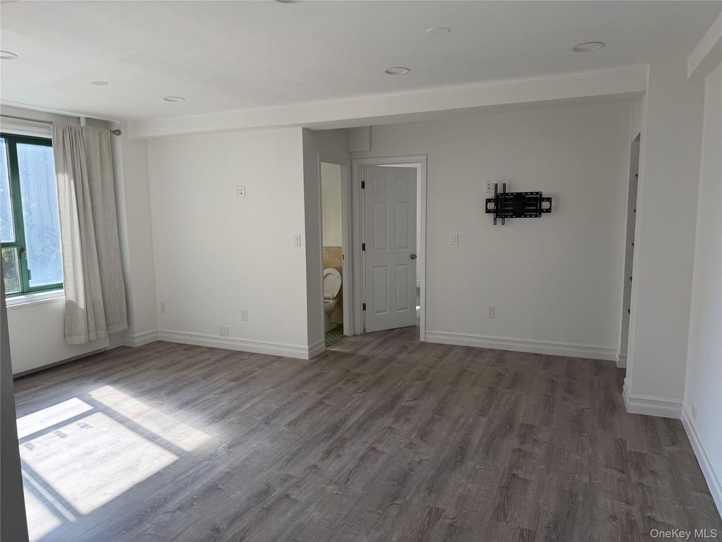 1514 Metropolitan Avenue 6E, Bronx, NY 10462 — photo 2