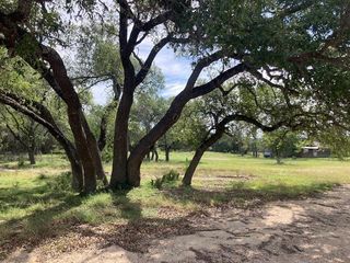 1050 Harmon Hills RD, Dripping Springs, TX 78620