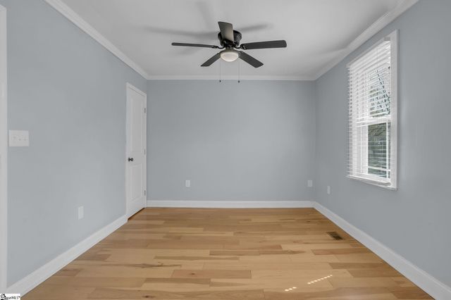 15 Piedmont Avenue, Greenville, SC 29611