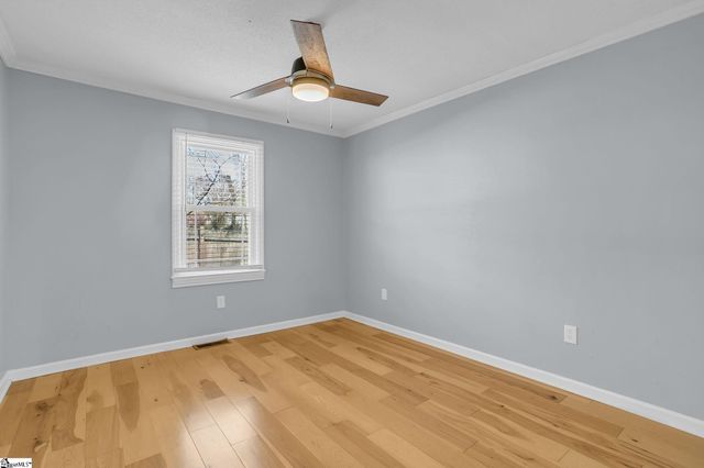 15 Piedmont Avenue, Greenville, SC 29611