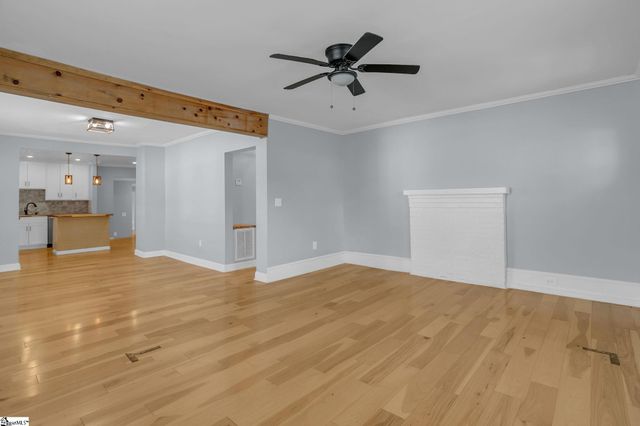 15 Piedmont Avenue, Greenville, SC 29611