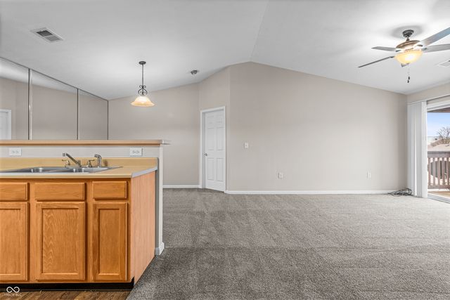 231 Legends Creek Place 207, Indianapolis, IN 46229