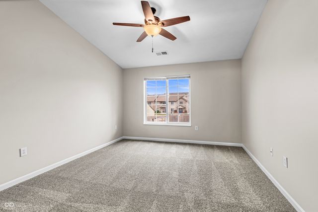 231 Legends Creek Place 207, Indianapolis, IN 46229