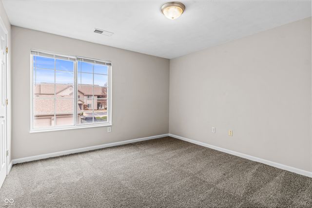 231 Legends Creek Place 207, Indianapolis, IN 46229