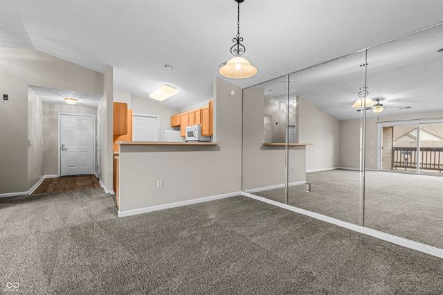 231 Legends Creek Place 207, Indianapolis, IN 46229